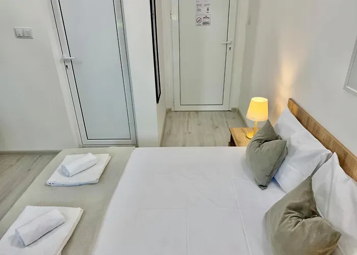 Hotel студия за - загора *