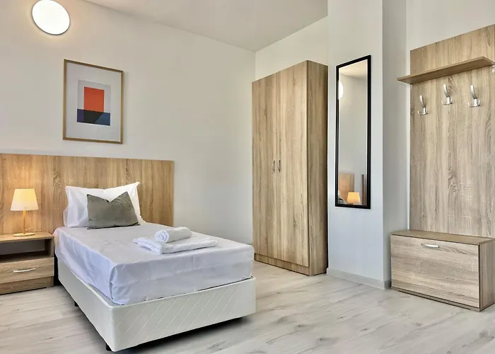 Hotel студия за - загора *